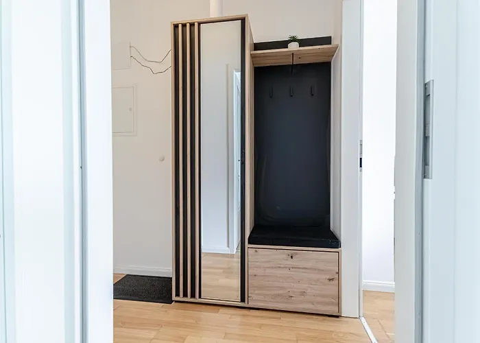Chic & Comfortable 1br & 1lr Vienna