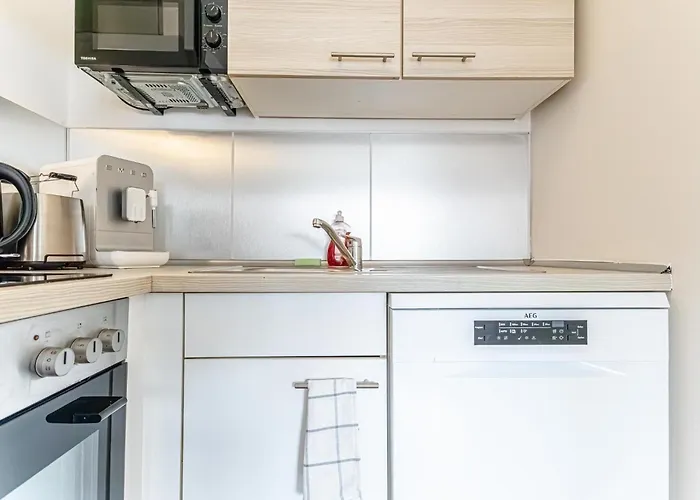 Chic & Comfortable 1br & 1lr Apartment Vienna